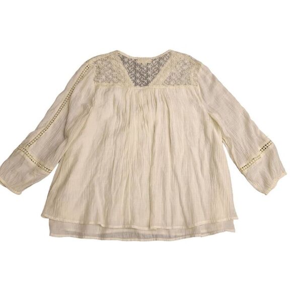 Three Medium Blouses - Picture 3 of 12